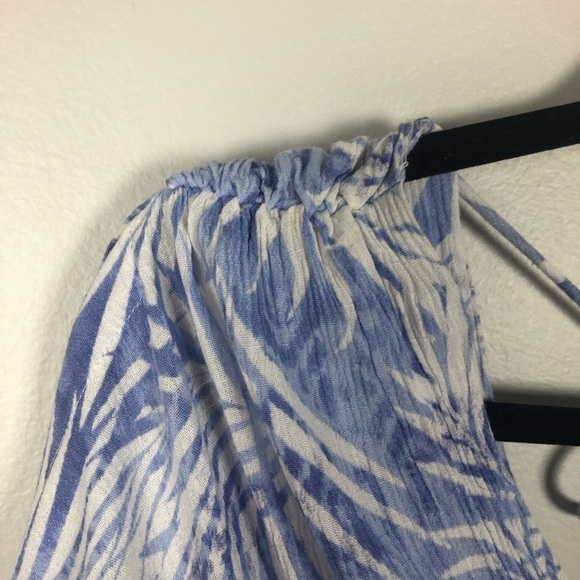 Fate women’s blue and white mini dress with leaves pattern V-neck‎ size small - Picture 11 of 14